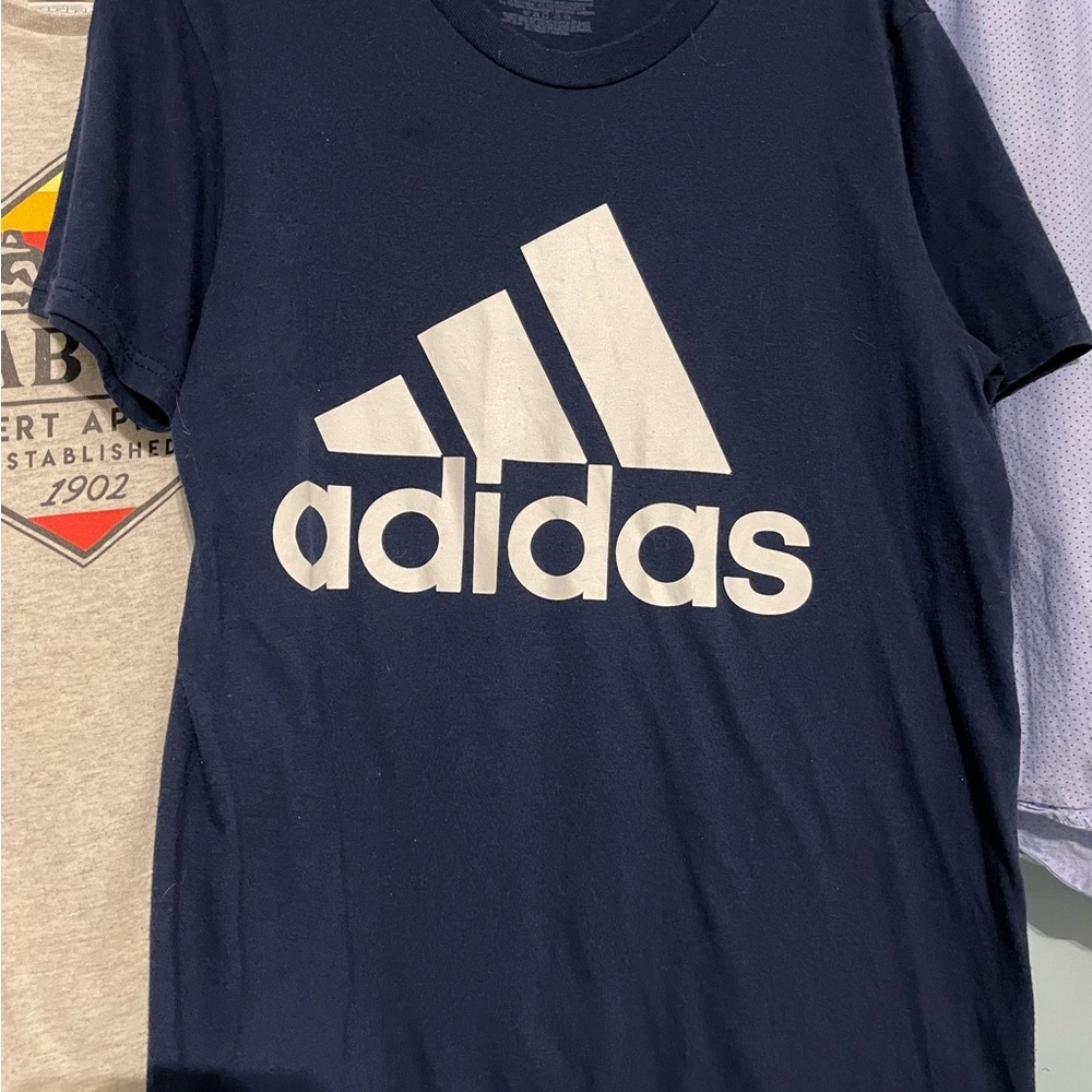 4 Men’s Shirts Size Small 2 Dress Shirts 2 T-shirts Yellow, Blue & Grey Adidas - Picture 5 of 10